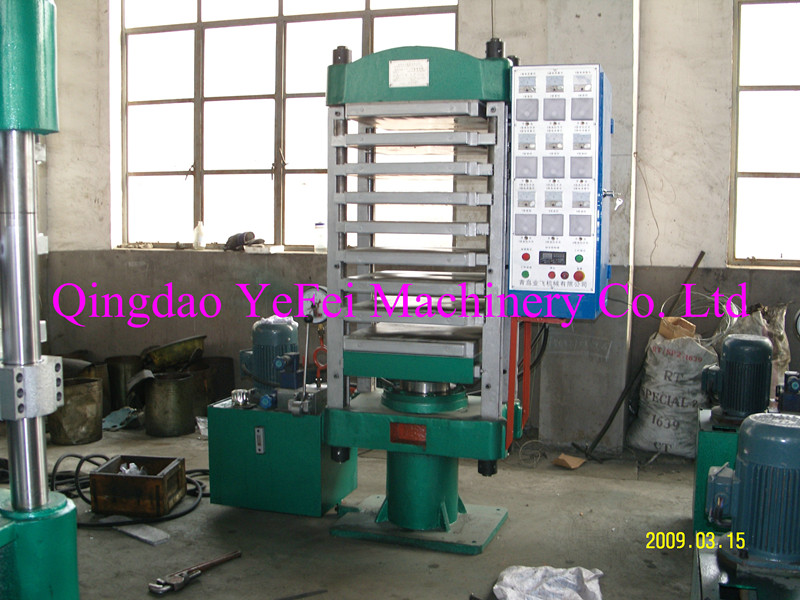 Multilayer and pillar type vulcanizing machine